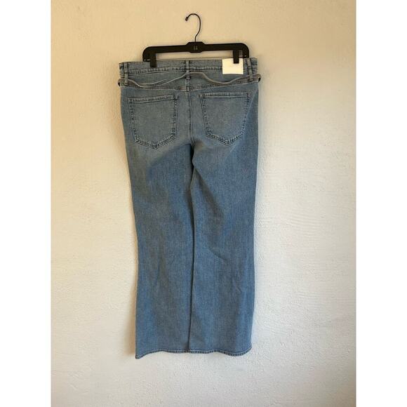 Express Woman Mid Rise Medium Wash Belted '70s Flare Jeans, Size 14R - Picture 10 of 10
